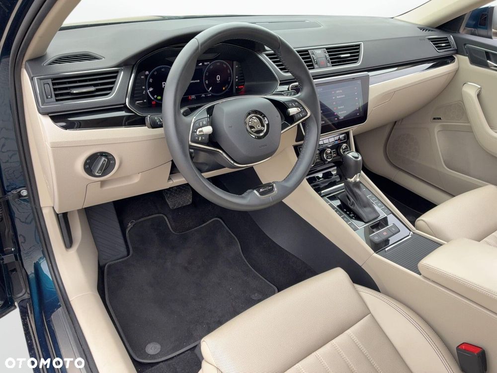 Skoda Superb 2.0 TDI SCR L&K DSG - 16