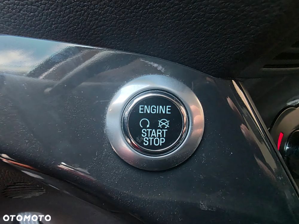 Ford Kuga 1.5 EcoBoost 2x4 Titanium - 18