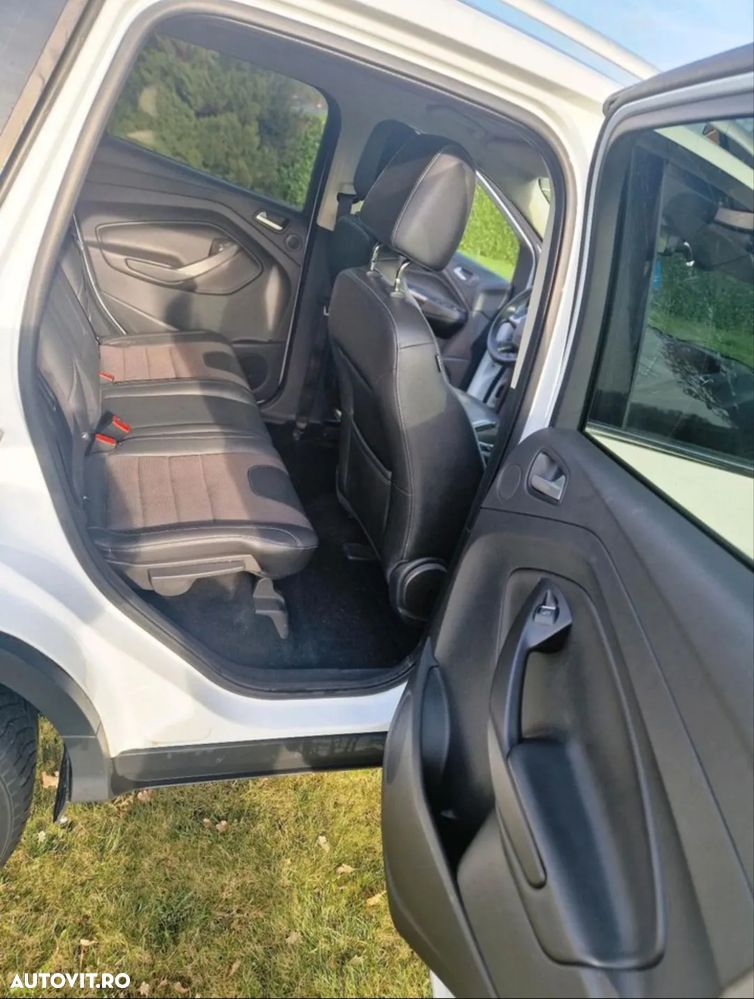 Ford Kuga 2.0 TDCi Powershift 4WD Titanium - 7