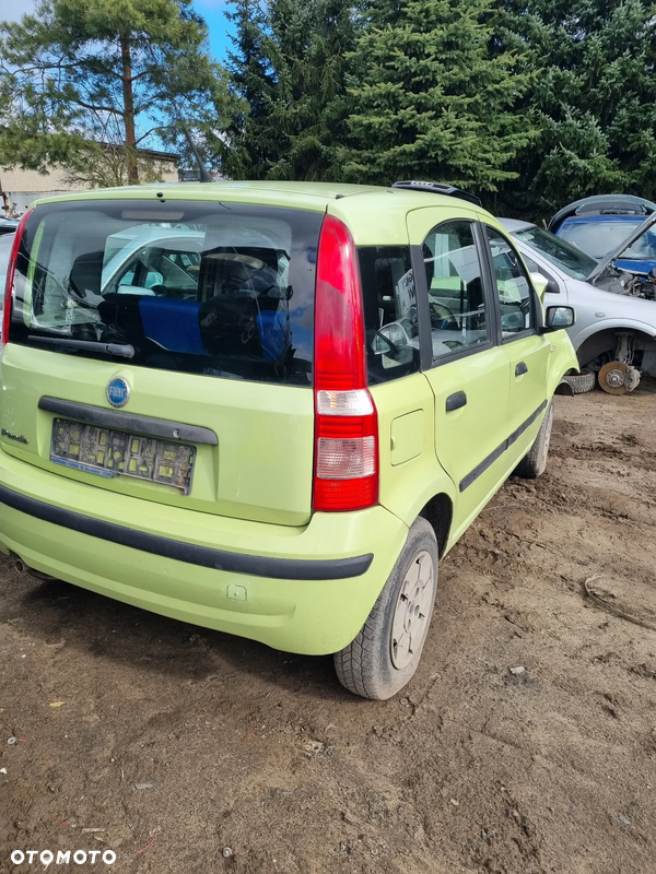 Fiat Panda 2 1.1i lakier 733/A verde guacamole na czesci