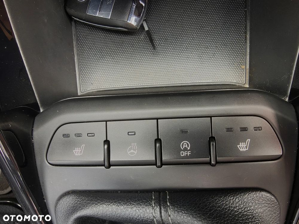 Kia Stonic 1.0 T-GDI 120 Platinum Edition - 10
