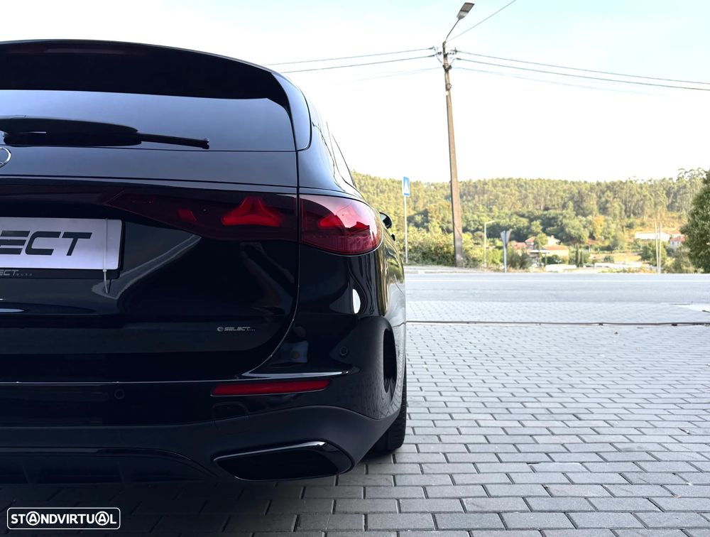 Mercedes-Benz E 300 e AMG Line - 21