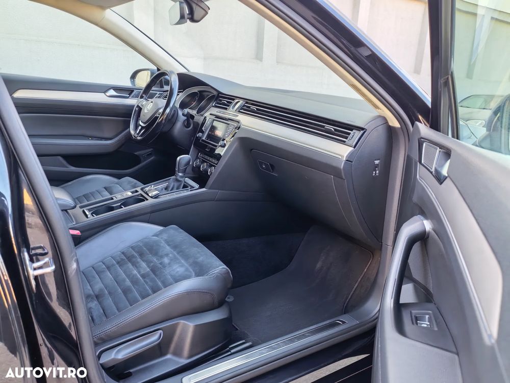 Volkswagen Passat 2.0 TDI DSG Highline - 16