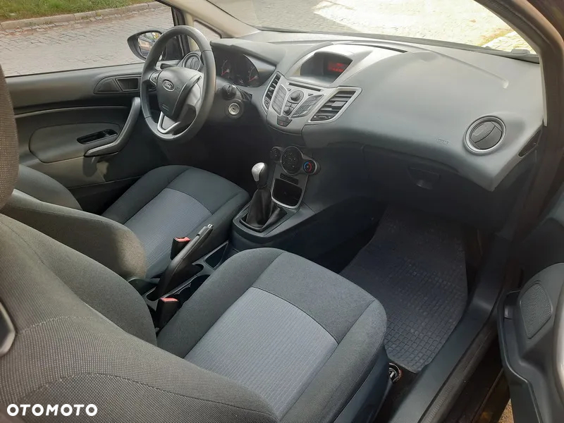 Ford Fiesta 1.25 Ambiente - 14