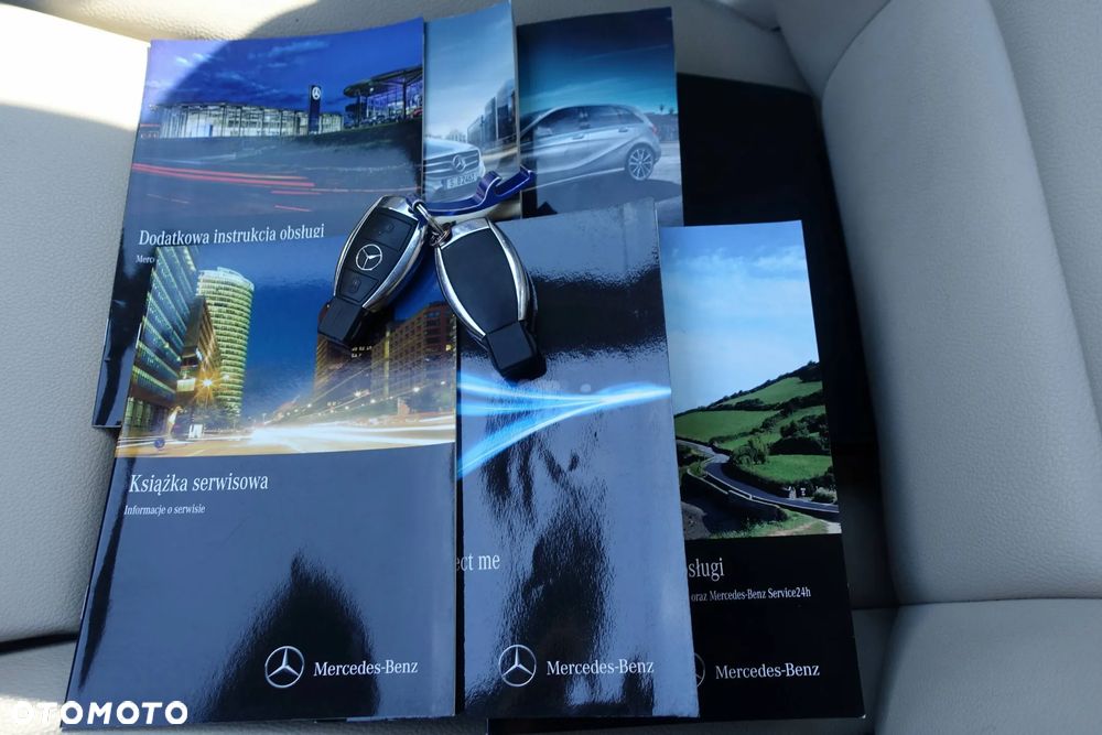 Mercedes-Benz Klasa B 180 7G-DCT Style - 29