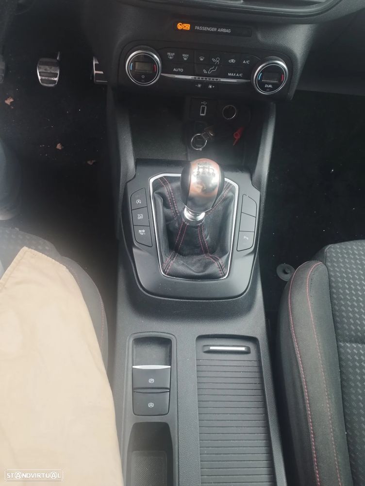 Ford Focus 1.0 SCTi ST-Line - 5