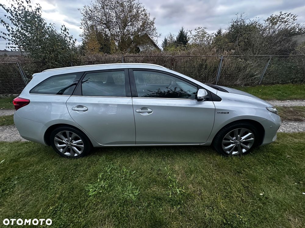 Toyota Auris 1.8 HSD Luna - 7