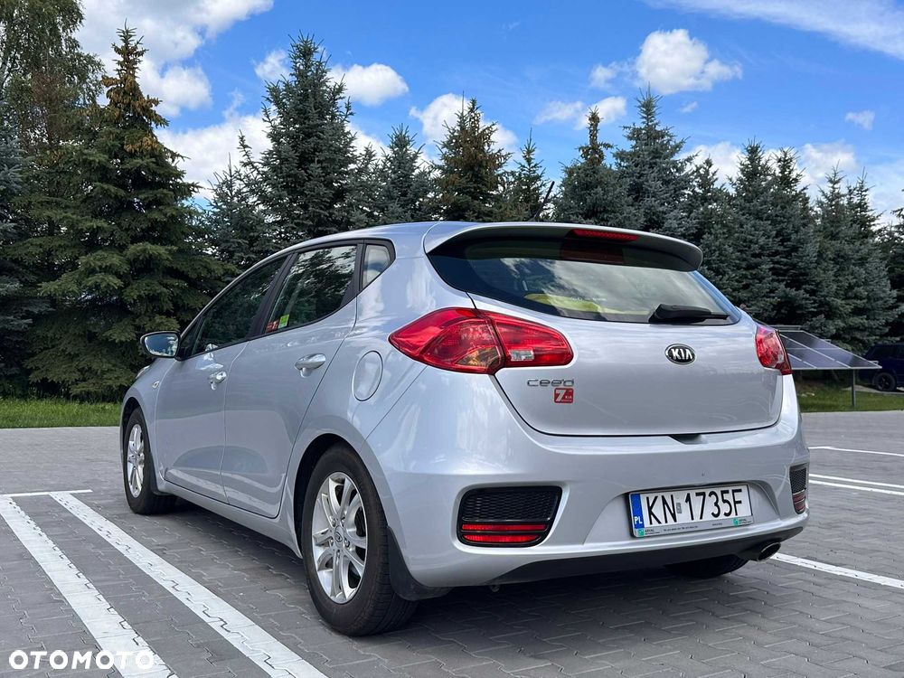 Kia Ceed - 6