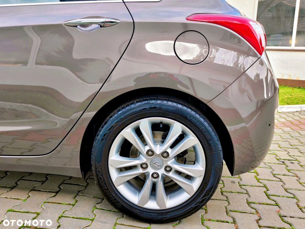 Hyundai i30 - 16