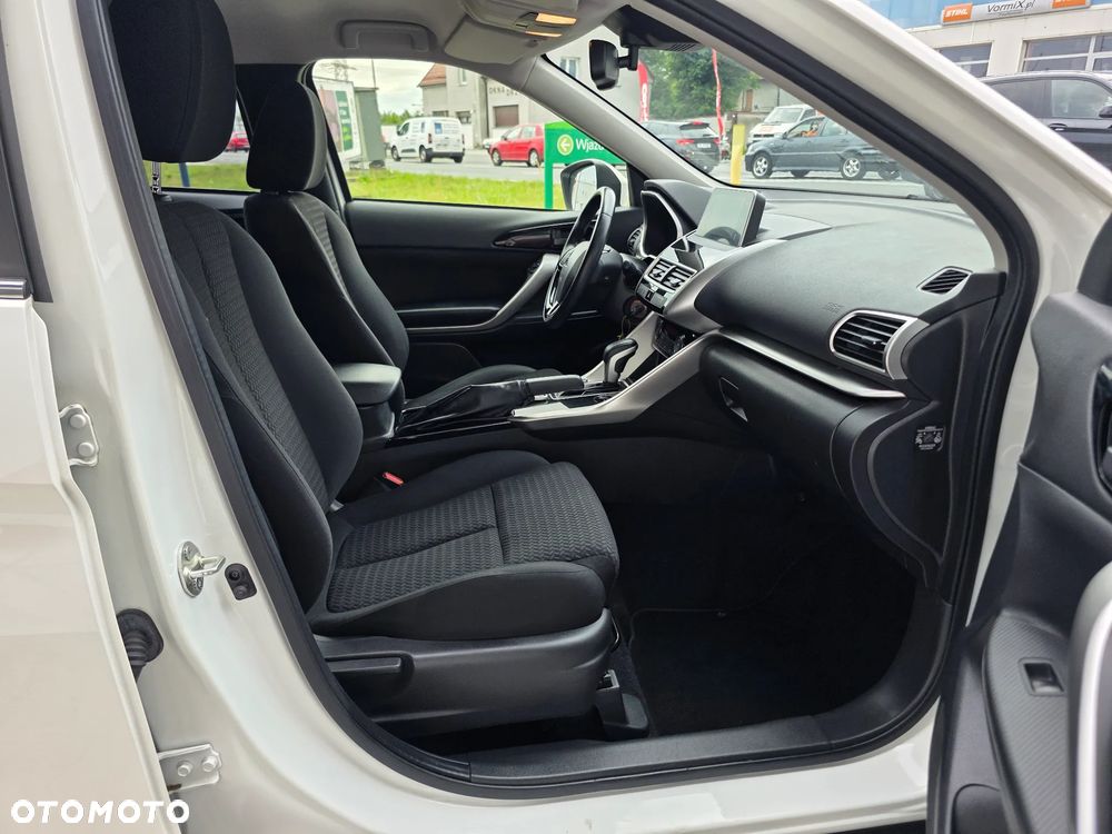 Mitsubishi Eclipse Cross 1.5 T-MIVEC CVT 2WD Spirit - 19