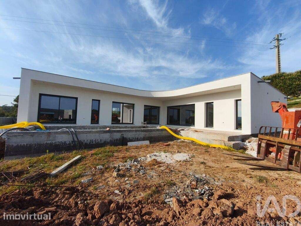 Casa / Villa T3 em Salir de Matos de 190,00 m2 - Grande imagem: 3/30