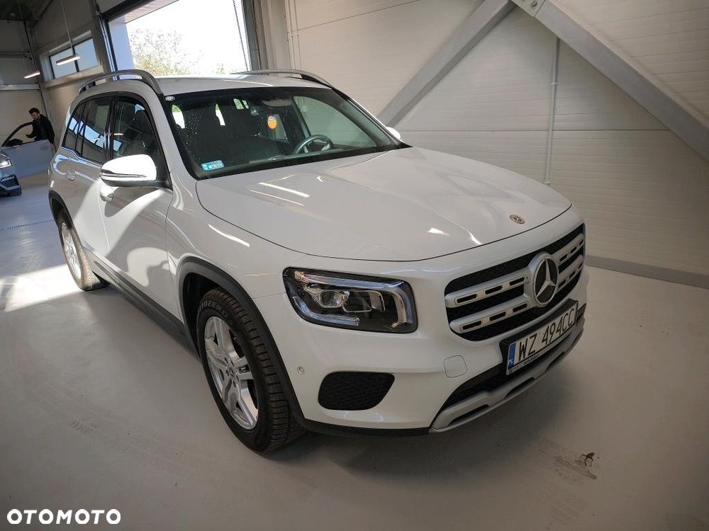 Mercedes-Benz GLB 200 7G-DCT - 2