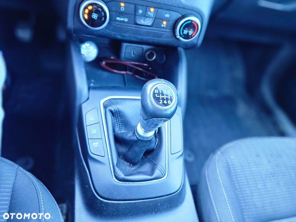 Ford Focus 1.5 EcoBlue SCR Trend - 24