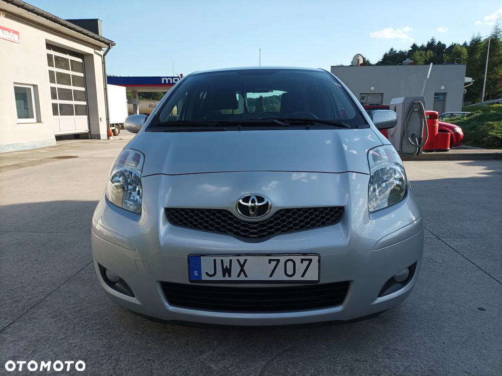 Toyota Yaris 1.33 VVT-i Executive - 3