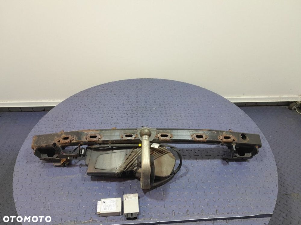 BMW 5 F10 F11 HAK HOLOWNICZY ELEKTRYCZNY 13 PIN MODUŁY 6795717 - 1
