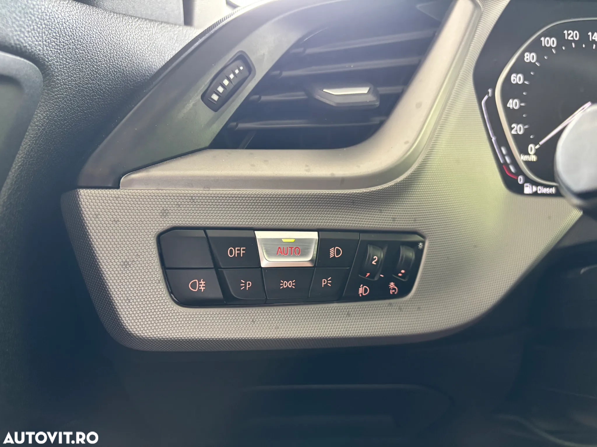 BMW Seria 1 - 21