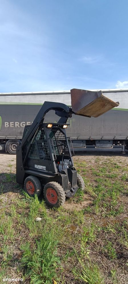 Bobcat 453 - 1