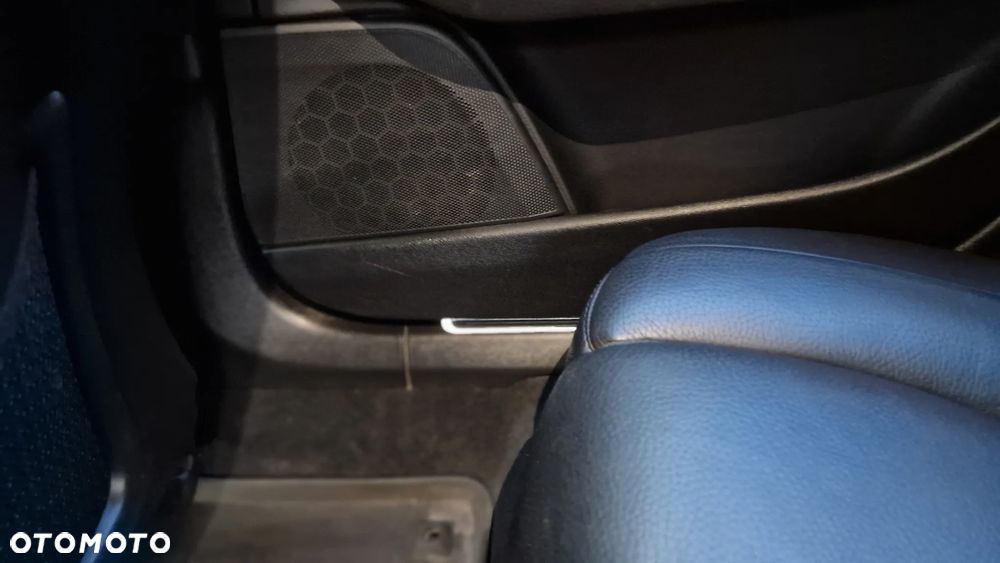 Volvo V90 D4 Momentum - 16