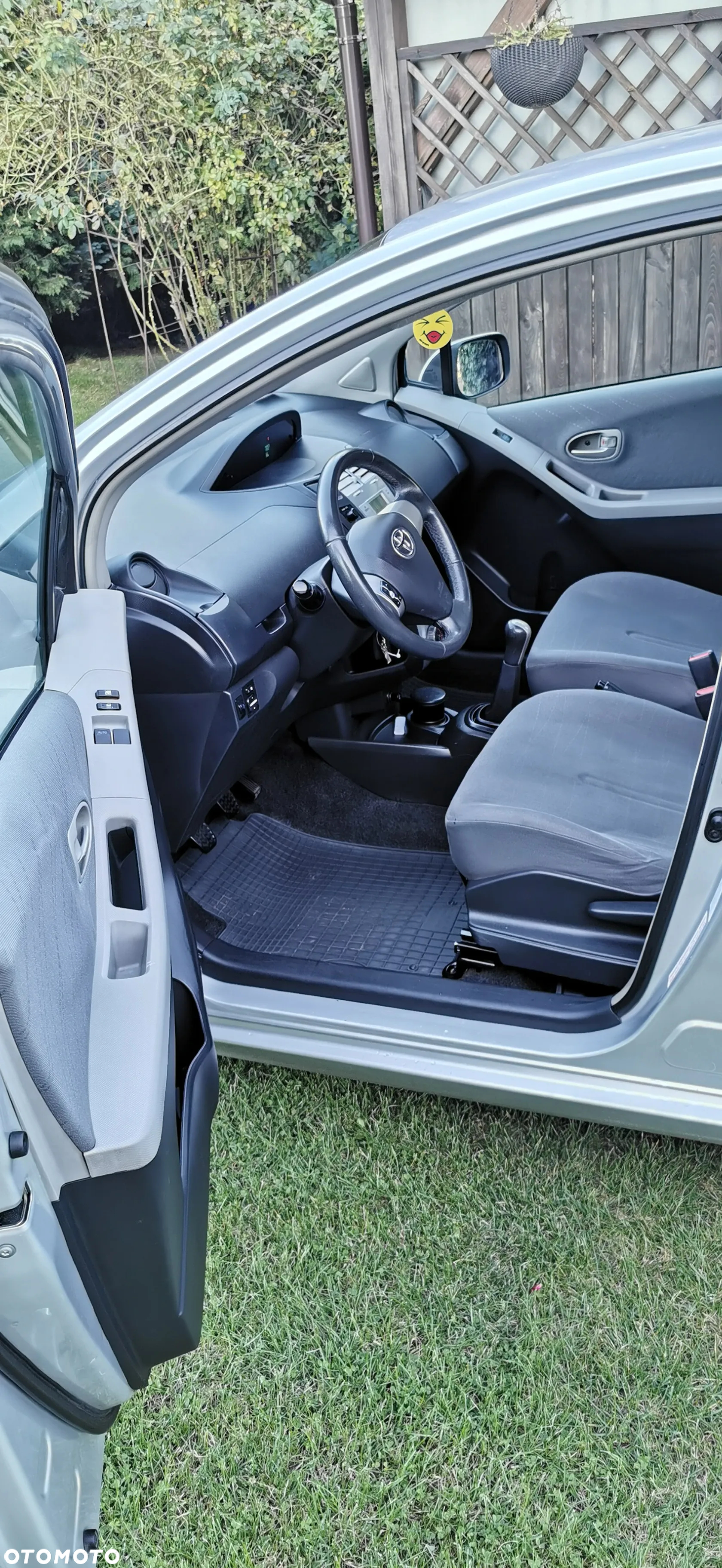 Toyota Yaris 1.3 Sol Premium - 5