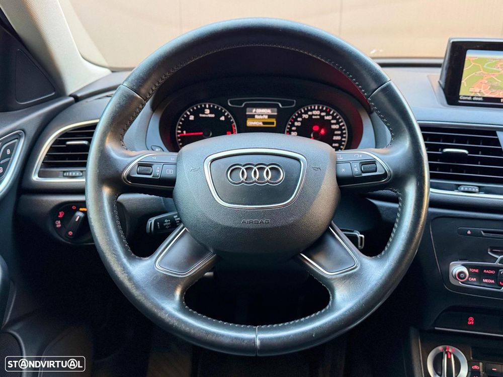 Audi Q3 2.0 TDi Business Line - 21