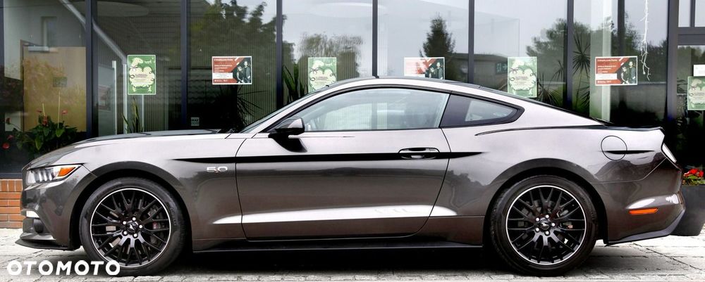 Ford Mustang - 24