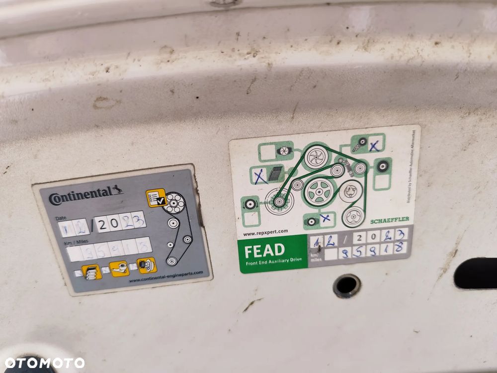 Volkswagen CC 2.0 TDI 4Motion BlueMotion Technology - 21