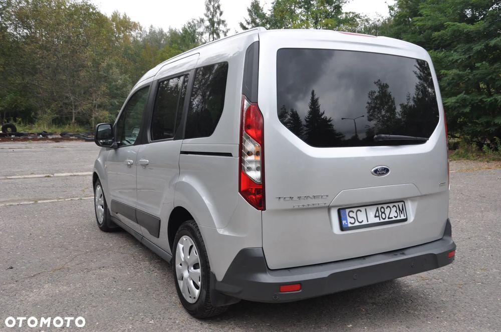 Ford Tourneo Connect - 11