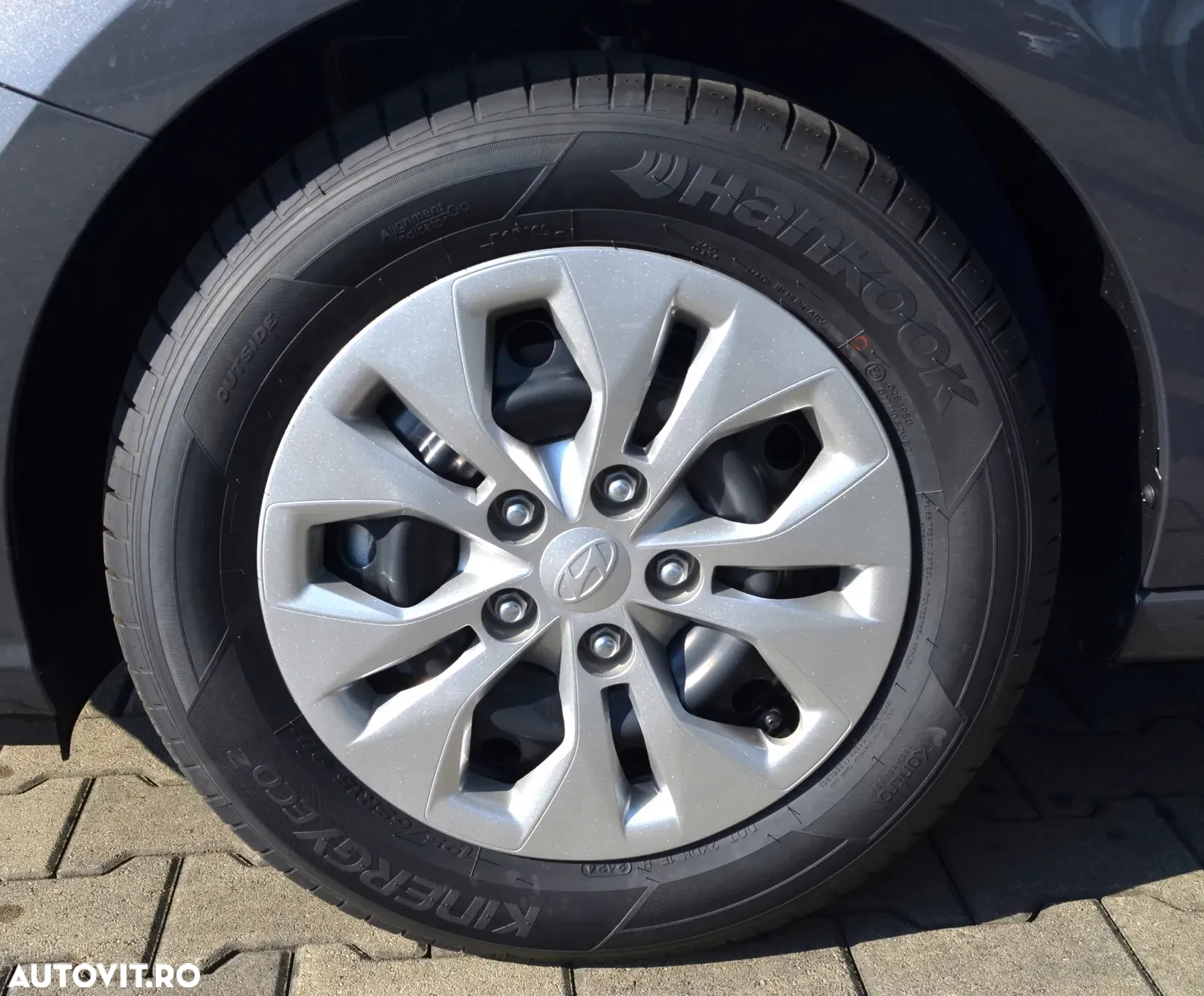 Hyundai i30 1.5 96CP M/T Comfort - 12