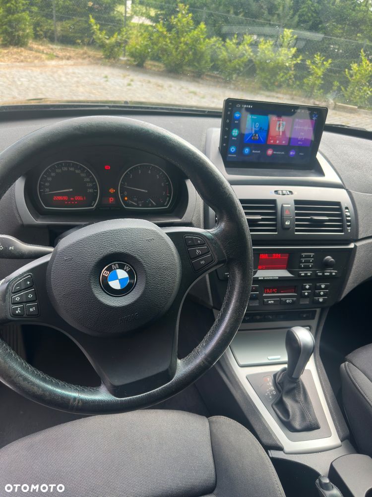 BMW X3 2.5i - 11