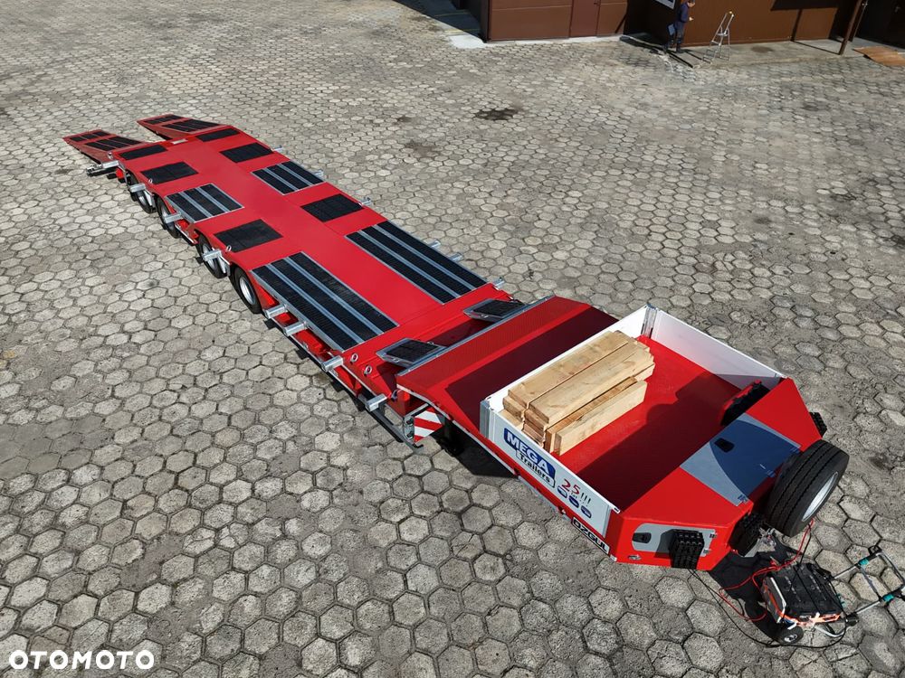 Inny 4 OSIOWA NISKOPODWOZIOWA z zagłębieniami na koła, rozciągana 5.000mm, długie najazdy 70T DMC - 19