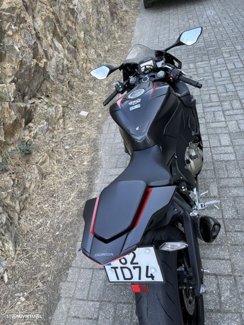 Honda CBR Fireblade 1000 - 8