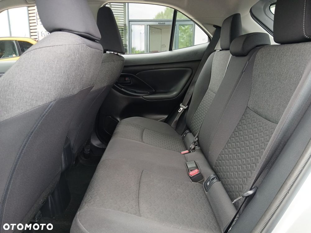 Toyota Yaris Cross Hybrid 1.5 Comfort - 16