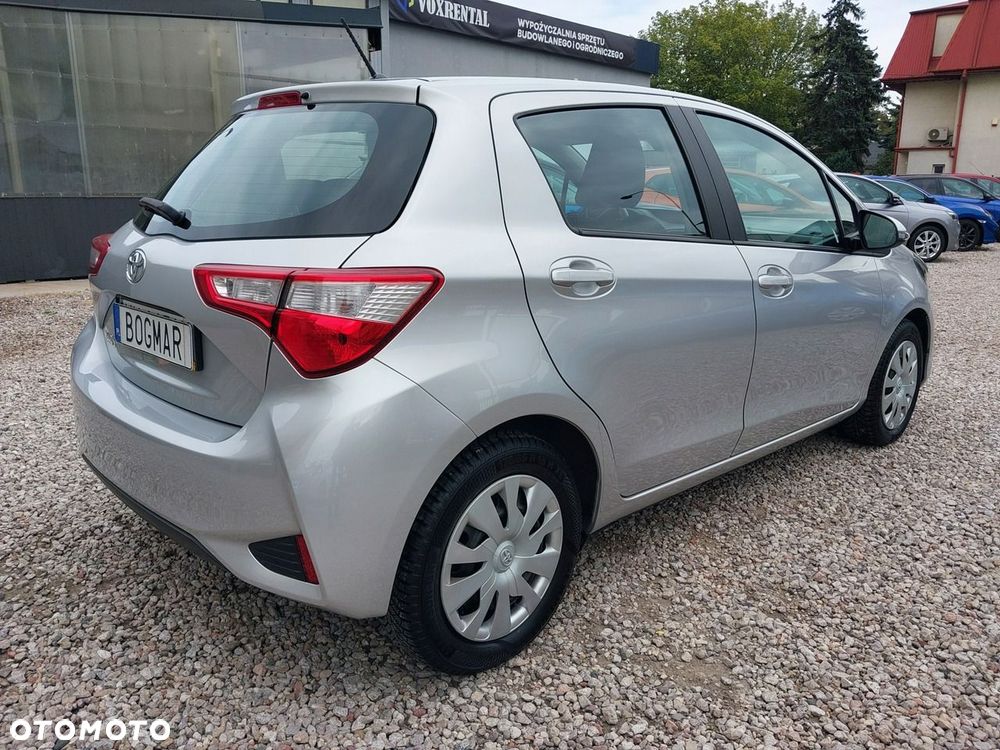Toyota Yaris 1.0 Active EU6 - 7