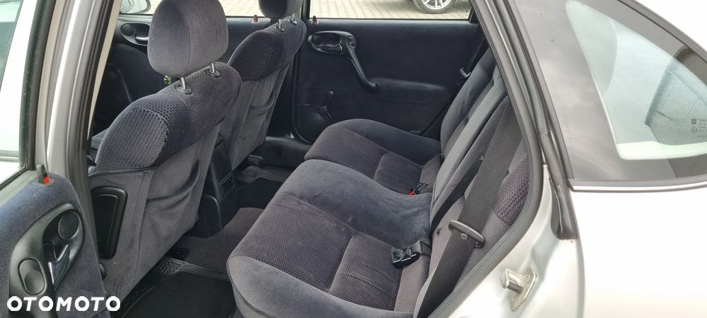 Opel Vectra 1.6 Comfort - 7