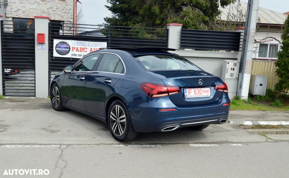 Mercedes-Benz A 180 Sedan 7G-DCT Lim. Special Edition - 4