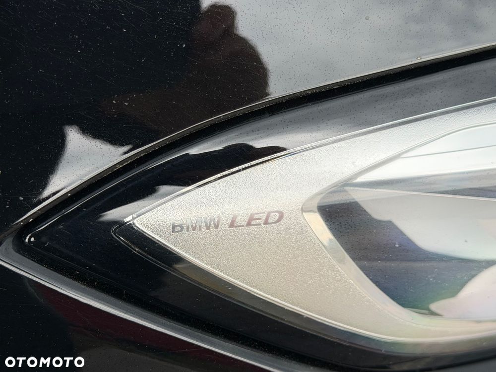 BMW Seria 3 330i Sport Line - 20