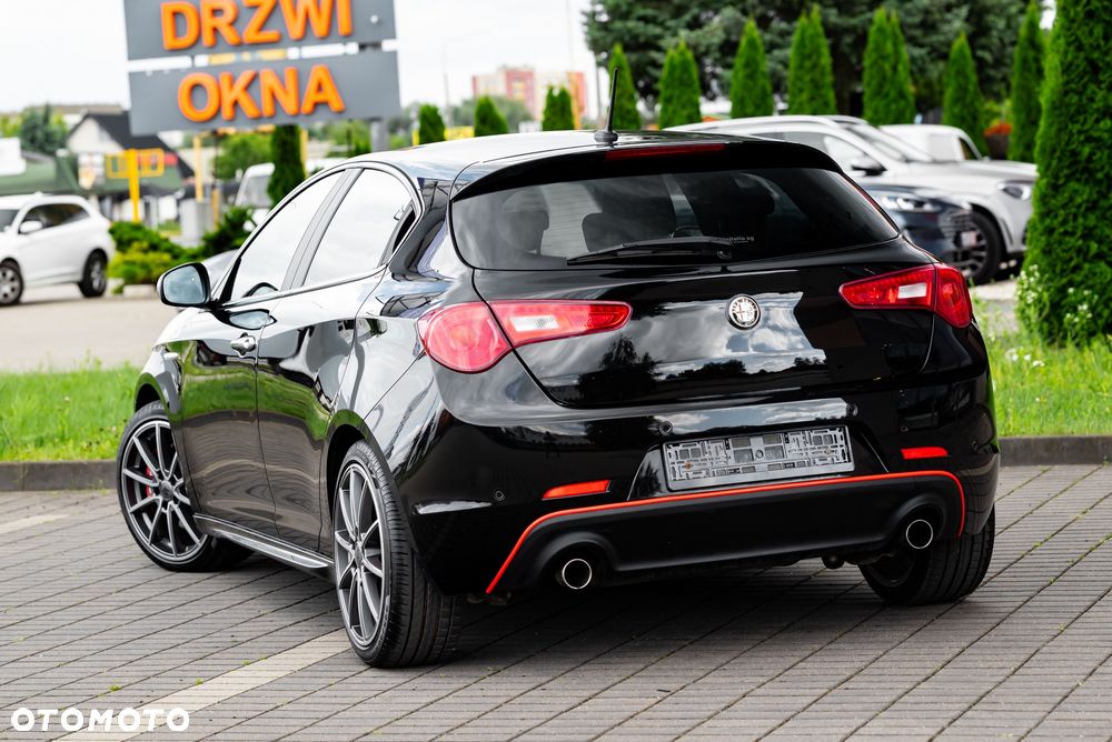 Alfa Romeo Giulietta 1750 TBi Quadrifoglio Verde - 8