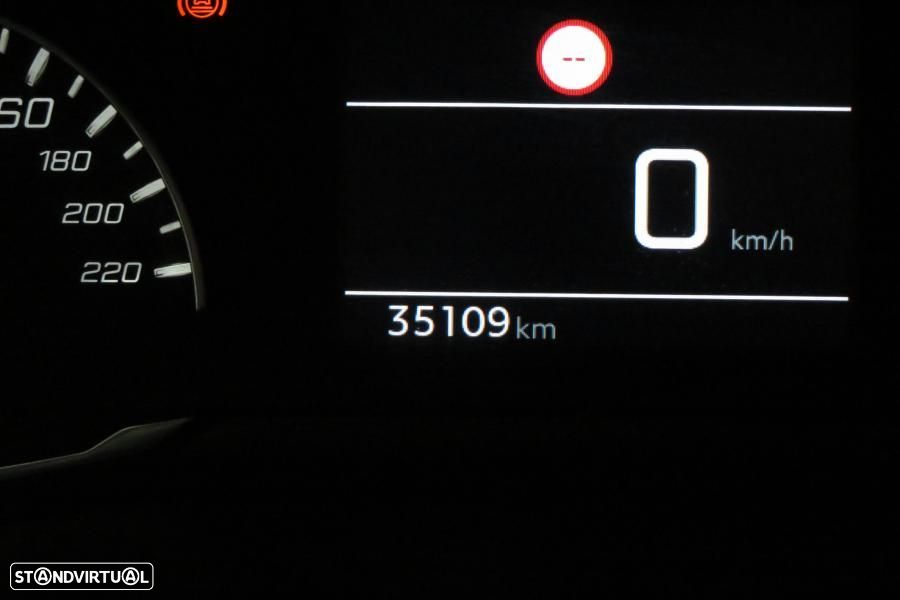 Peugeot 2008 1.2 PureTech Active Pack - 26