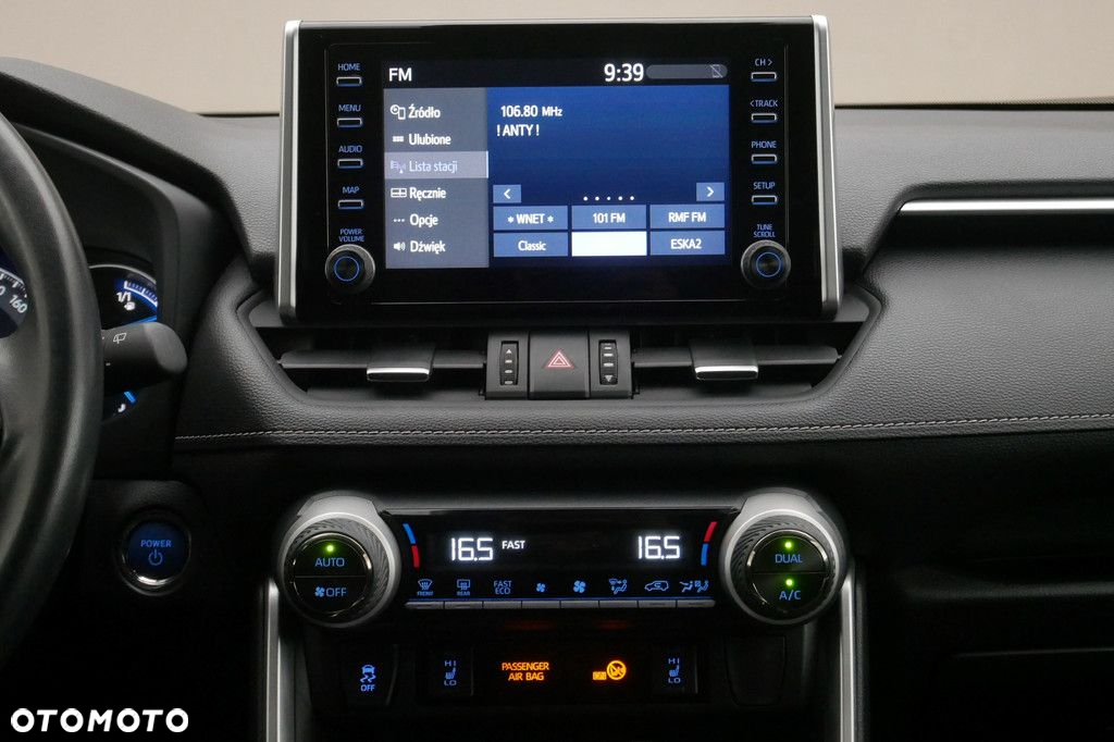 Toyota RAV4 - 10