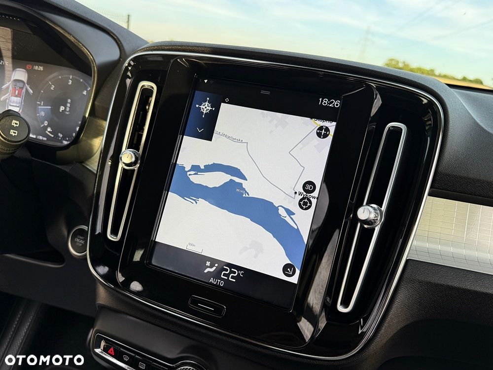 Volvo XC 40 D3 Momentum Pro - 35