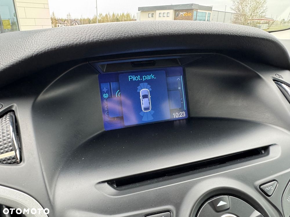 Ford Focus 2.0 TDCi Trend - 11