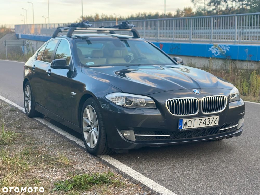 BMW Seria 5 530d xDrive - 6