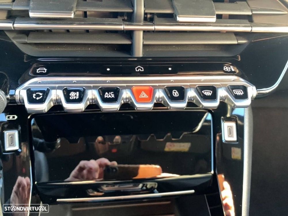 Peugeot 2008 1.2 Hybrid Allure e-DCS6 - 16