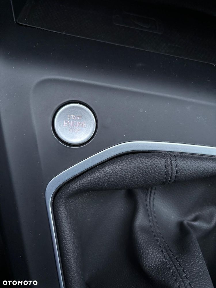 Volkswagen Golf 1.0 TSI OPF Active - 23