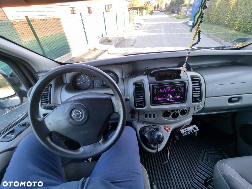 Opel Vivaro Tour - 7