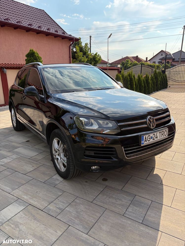 Volkswagen Touareg - 1