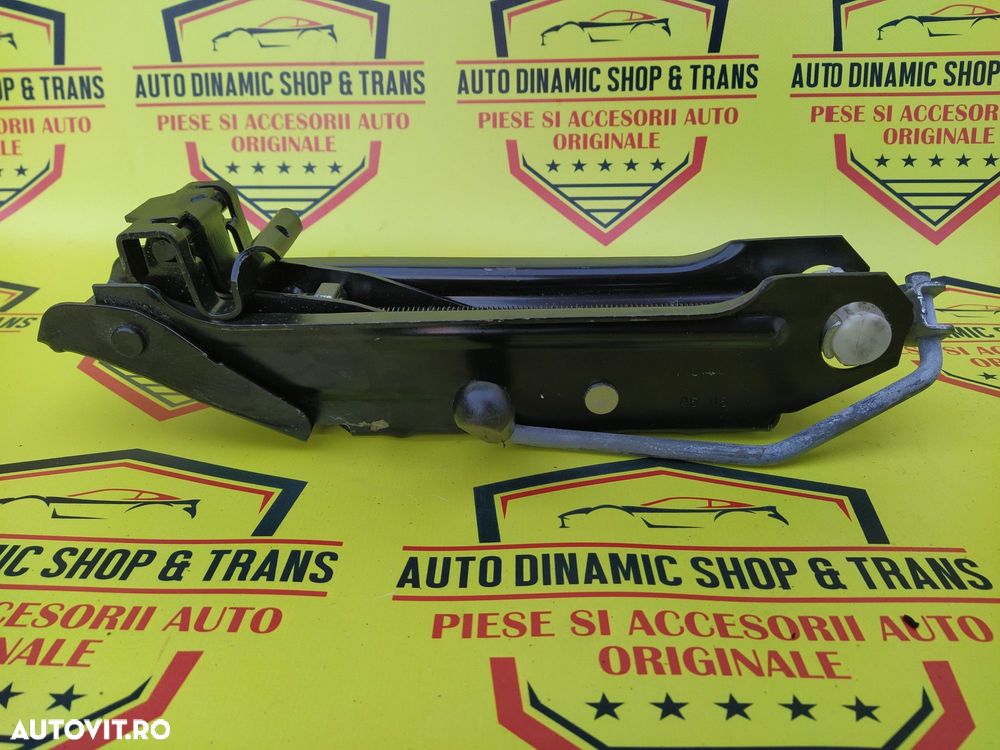 Cric auto punct sprijin original Volkswagen Vw GolF 5 /Plus Audi A3 Se - 2