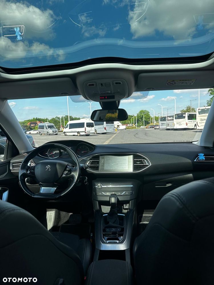 Peugeot 308 BlueHDi 120 EAT6 Stop & Start Active Business-Paket - 25