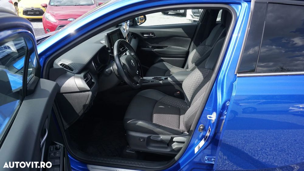 Toyota C-HR - 14