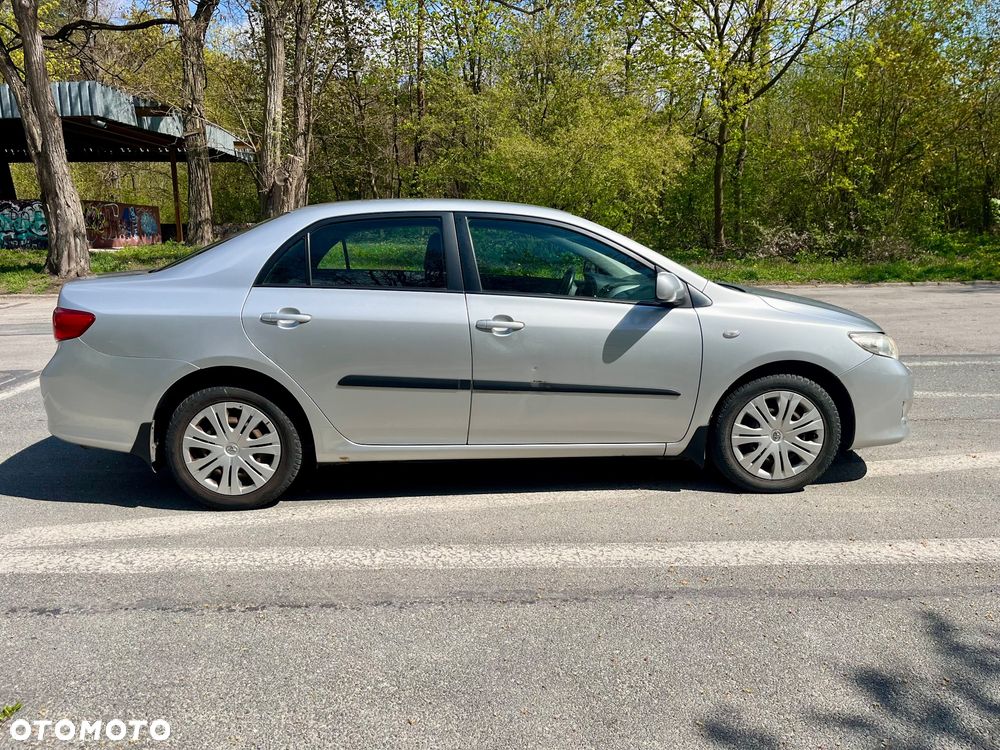 Toyota Corolla 1.6 VVT-i Luna - 14